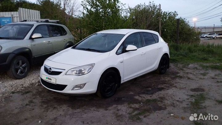 Opel Astra 1.4 МТ, 2011, 194 652 км