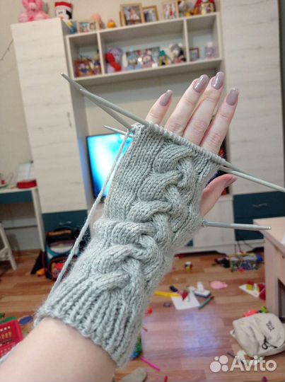 Варежки женские