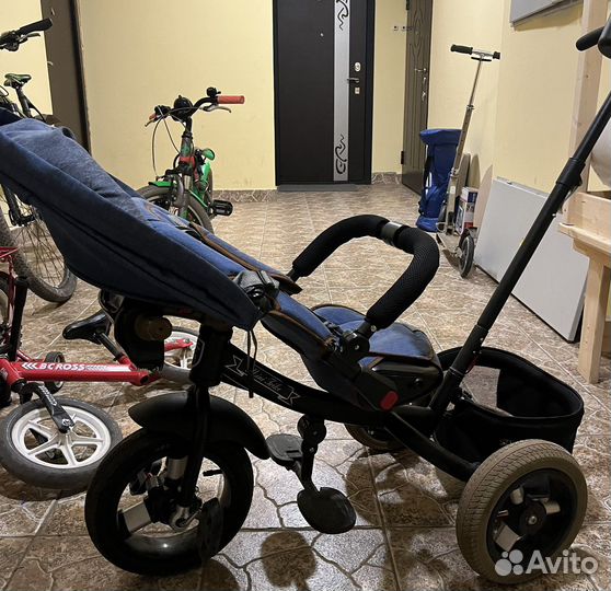 Детский трехколесный велосипед porsche