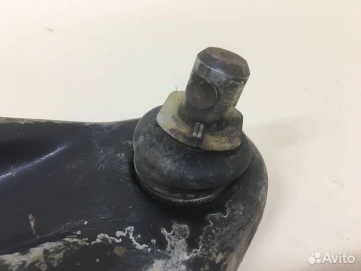 Рычаг передний правый LADA Largus 2012