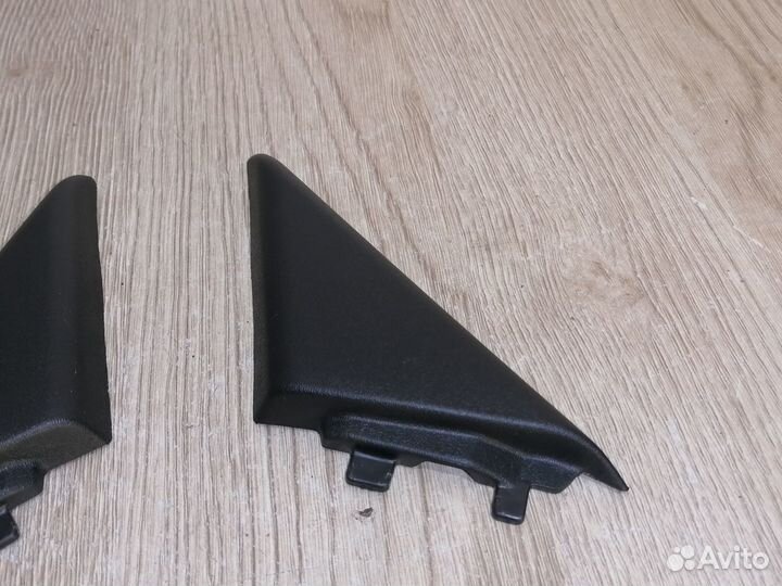 Уголки зеркал пара Toyota Mark 2 GX100 1996г