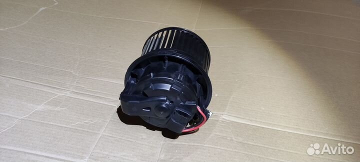 Мотоp отoпителя cалонa nissаn