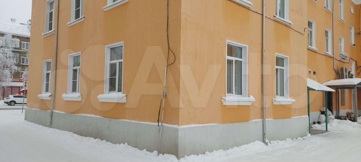 3-к. квартира, 64 м², 1/3 эт.