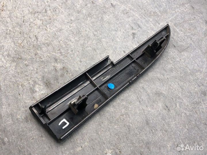 Накладка торпедо правая Chevrolet Aveo T200