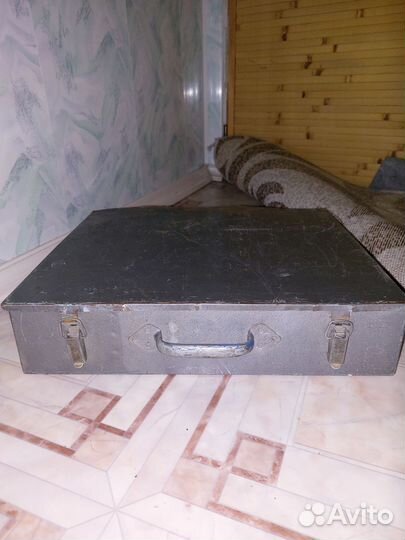 Ящик металлический