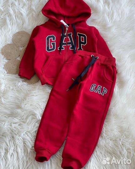 Костюм Gap на флисе р. 140
