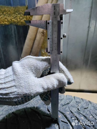 Marshal WinterCraft SUV Ice WS31 215/60 R17 96H