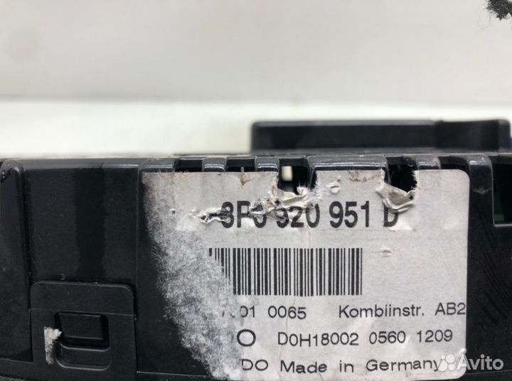 Щиток приборов (приборная панель) Audi A3 8P 1.9