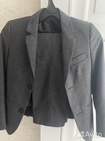 Школьный костюм