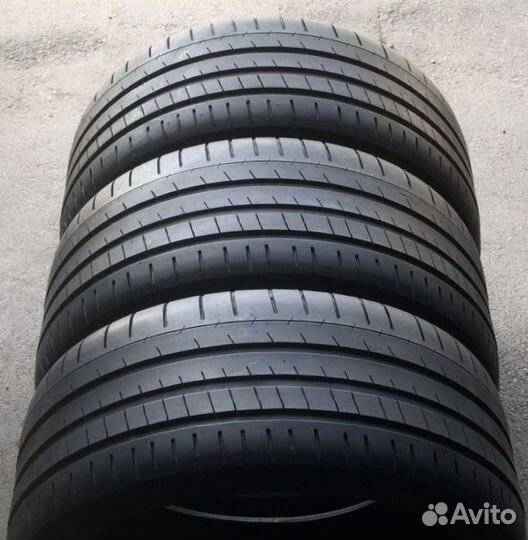 Michelin Pilot Super Sport 255/35 R20