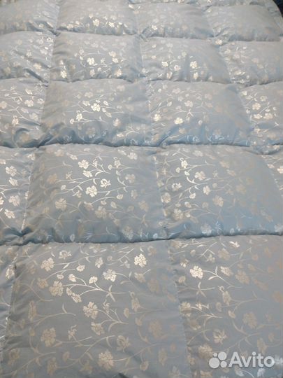 Пуховое одеяло двухспальное