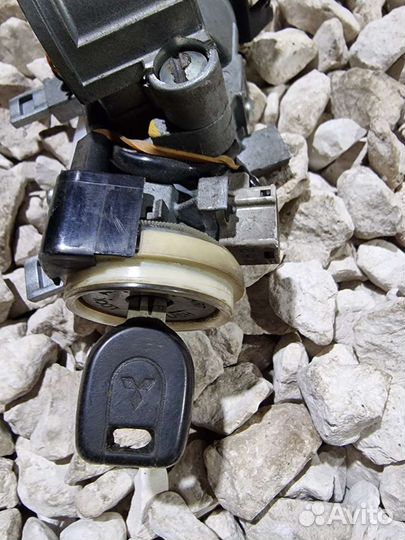 Замок зажигания Паджеро 4