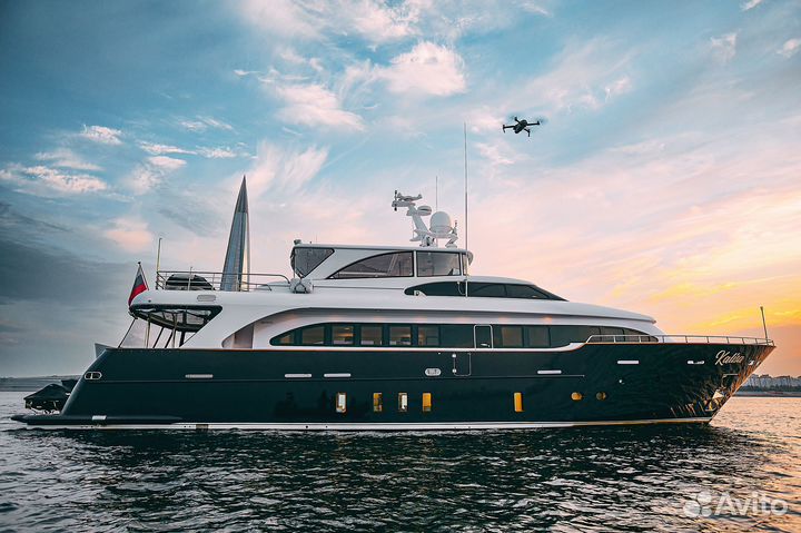 Моторная яхта Benetti Sail Division 90