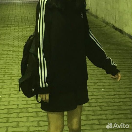 Свитшот adidas черный