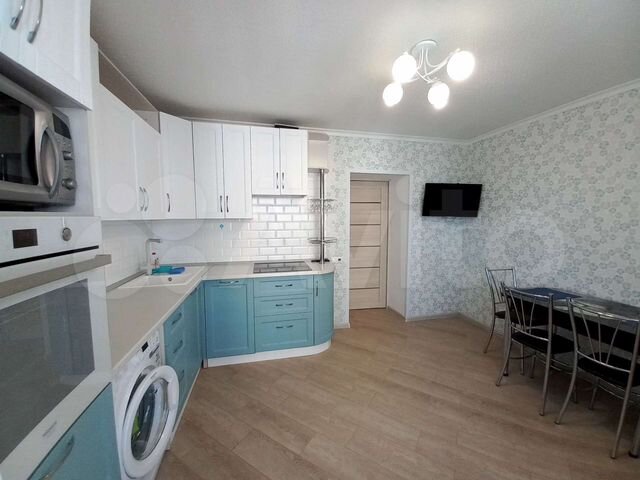 3-к. квартира, 85 м², 11/16 эт.