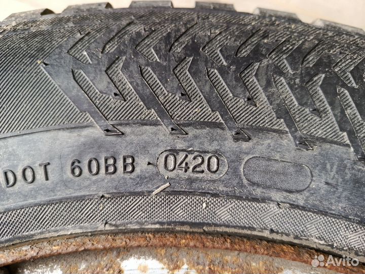 Продам зимние колеса Nokian Hakka 8 215/65R16