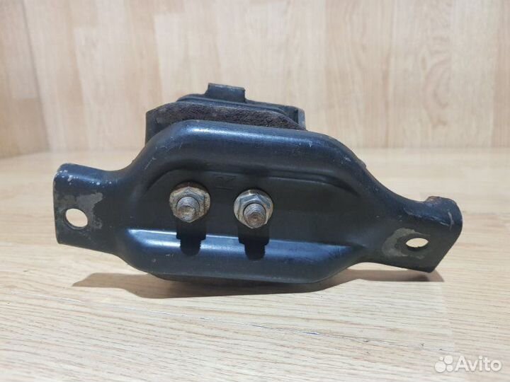 Подушка двигателя передняя левая Subaru Legacy B12