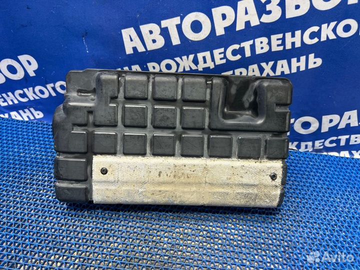 Резонатор воздушного фильтра Dodge Neon 1 седан