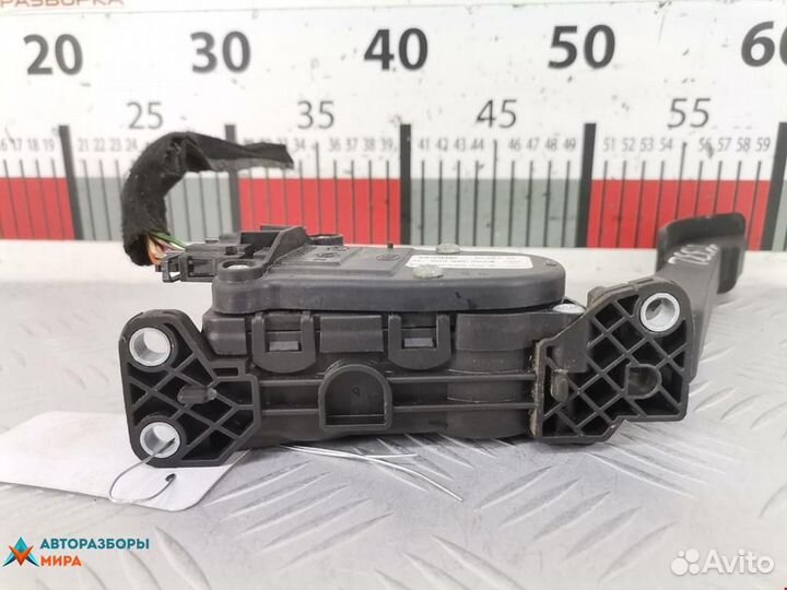 Педаль Dacia Sandero 2009 6001548477