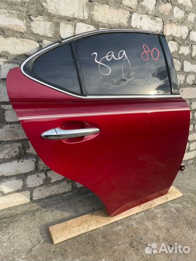 Дверь боковая задняя правая Lexus Is250 GSE20