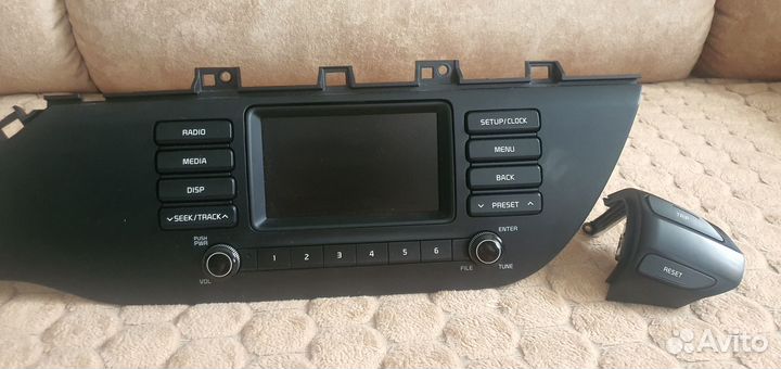 Штатная магнитола на kia rio 4