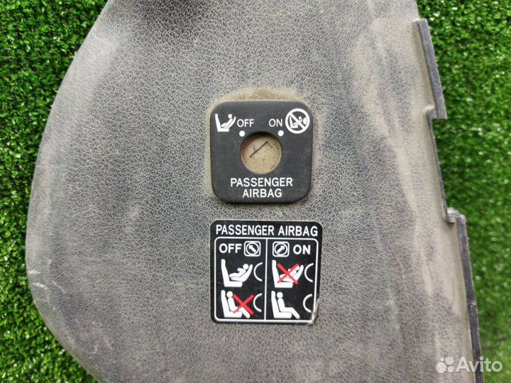 Накладка декоративная Lexus Is250 2005-2013