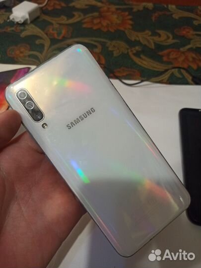 Samsung Galaxy A50, 4/64 ГБ