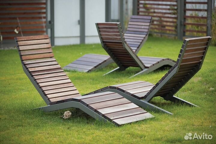 Шезлонг уличный