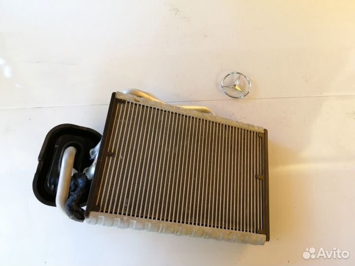 Радиатор кондиционера салона Mercedes E 212