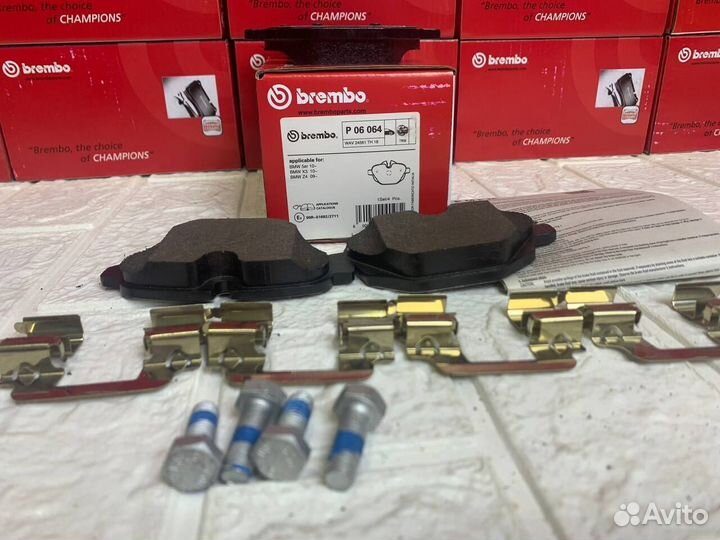 Тормозные колодки Brembo BMW 5 F10 F11 F90