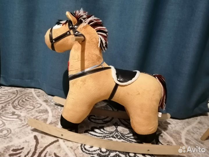 Детская качалка лошадь