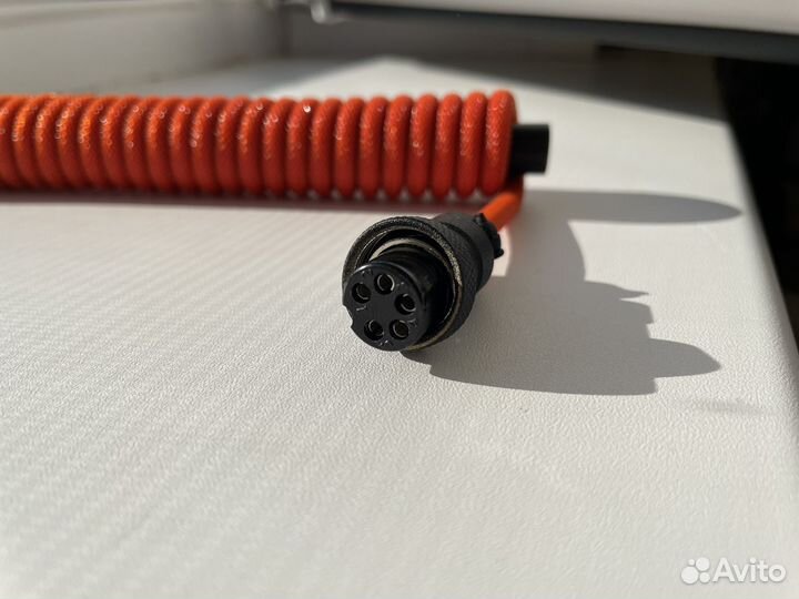 Спиральный кабель для клавиатуры