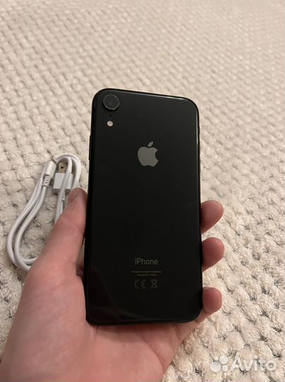 Телефон iPhone XR