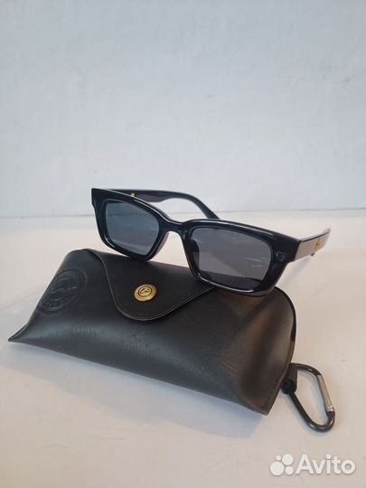 Очки солнцезащитные