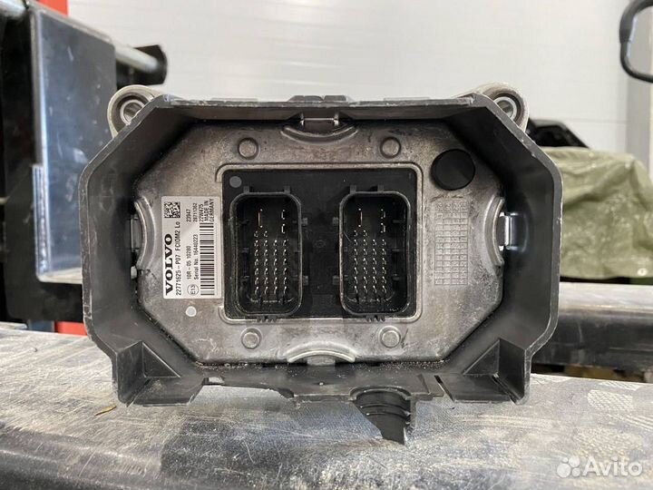 Блок света fciom Volvo FH4 21855905