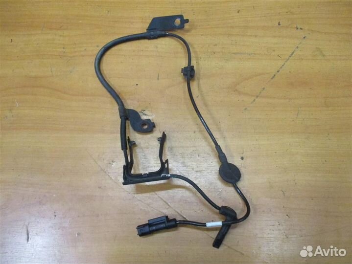 Датчик ABS передний Mitsubishi Lancer 10 (CX, CY)