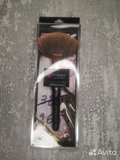 Кисти для макияжа. Новые. Остатки после закрытия