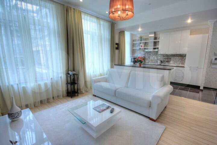 1-к. апартаменты, 85 м², 1/5 эт.