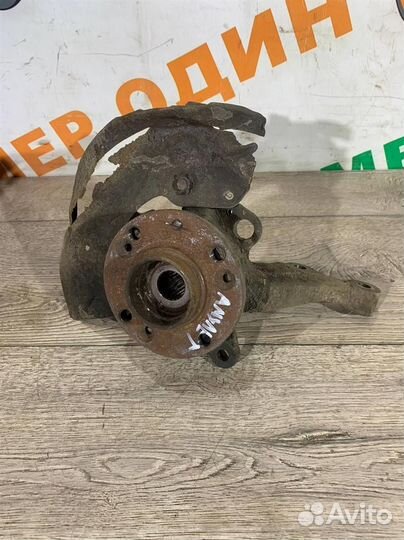 Кулак поворотный передний правый,ступица Chery-Че