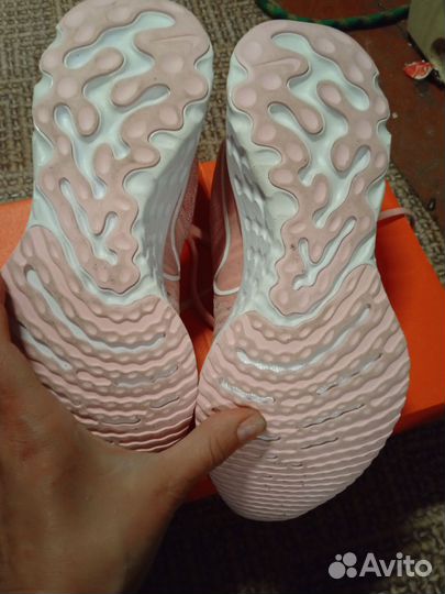 Кроссовки nike женские новые