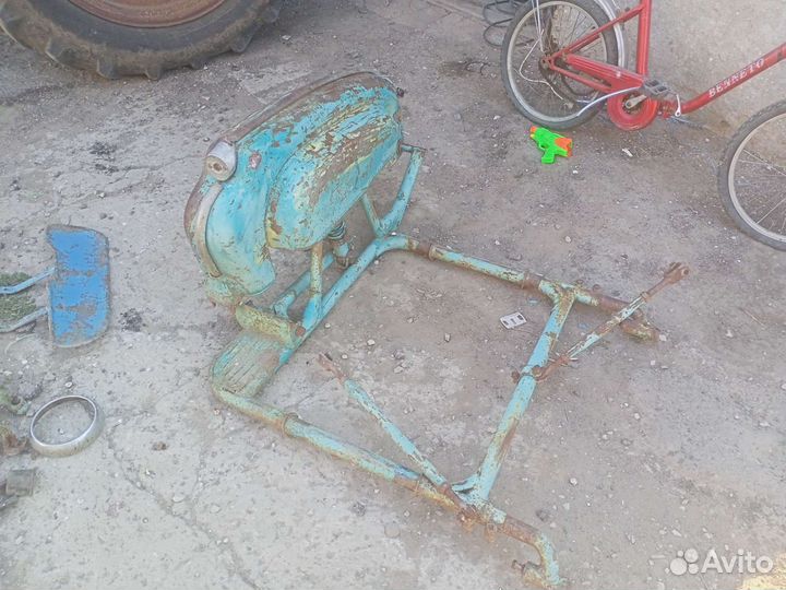 Запчасти для мотоцикла иж цена за всё