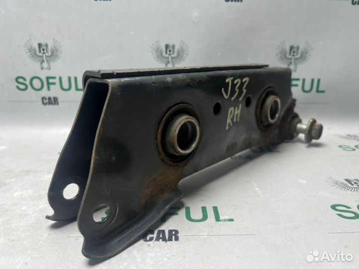 Рычаг задний правый Nissan Teana L33