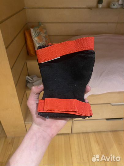 Защита для роликов