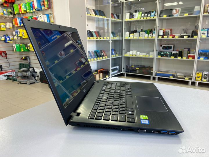 Acer/Intel Core i3-6006U 1.99Ghz/4gb/940MX/SDD480