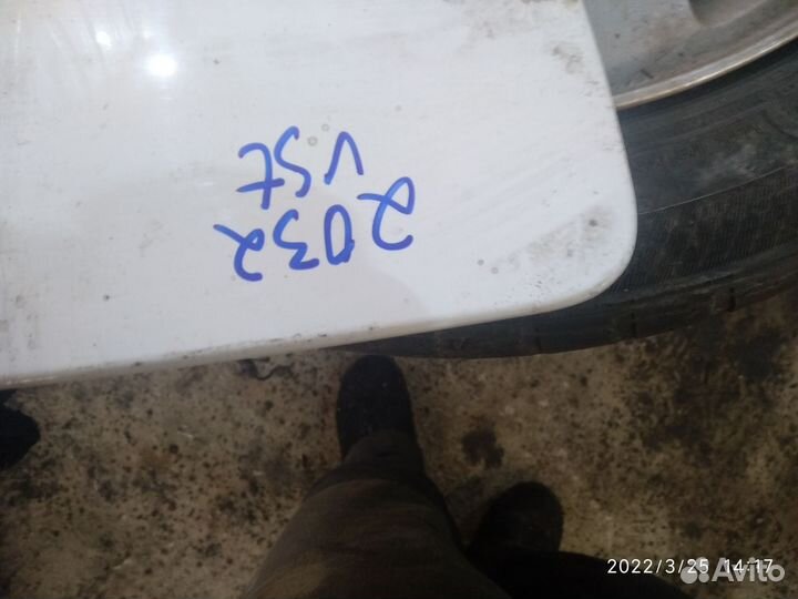 Лючок бензобака Лада Веста старого образца