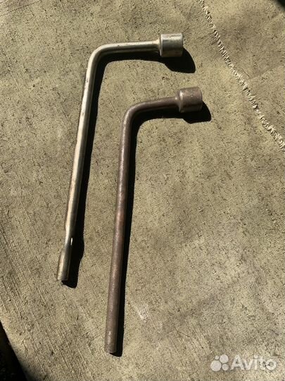 Ключ гаечный (балонник)