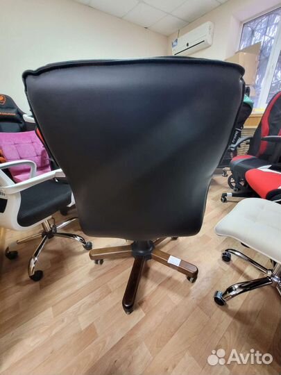 Компьютерное кресло Бюрократ T-9927walnut-LOW