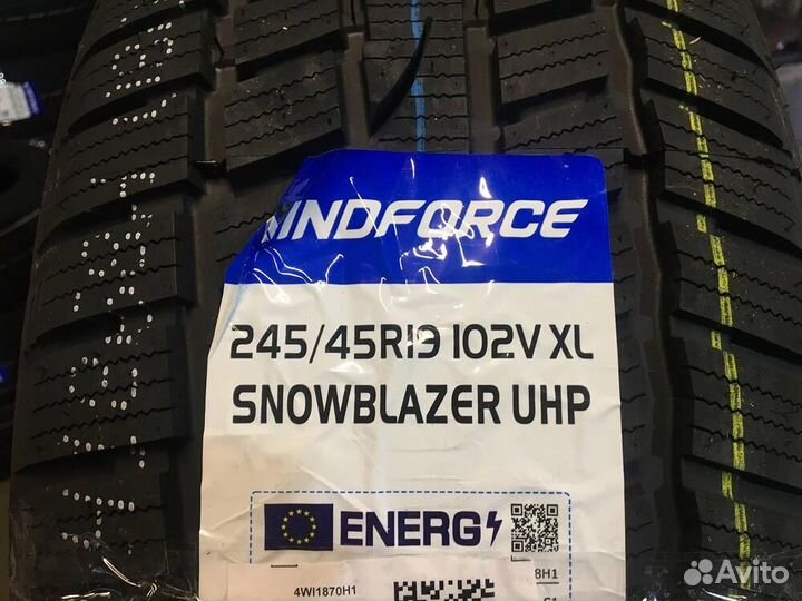 Windforce Snowblazer UHP 245/45 R19 102V