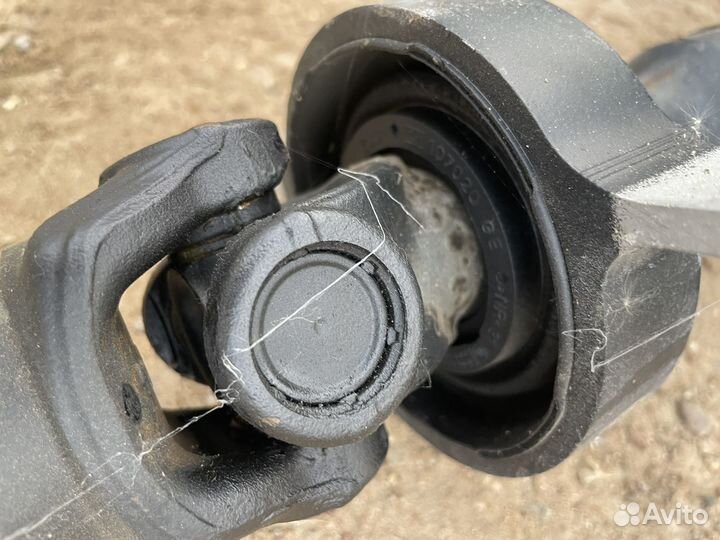 Карданный вал bmw Е90 Е84 7527333