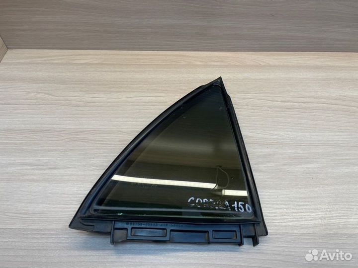 Форточка двери задняя правая Toyota Corolla